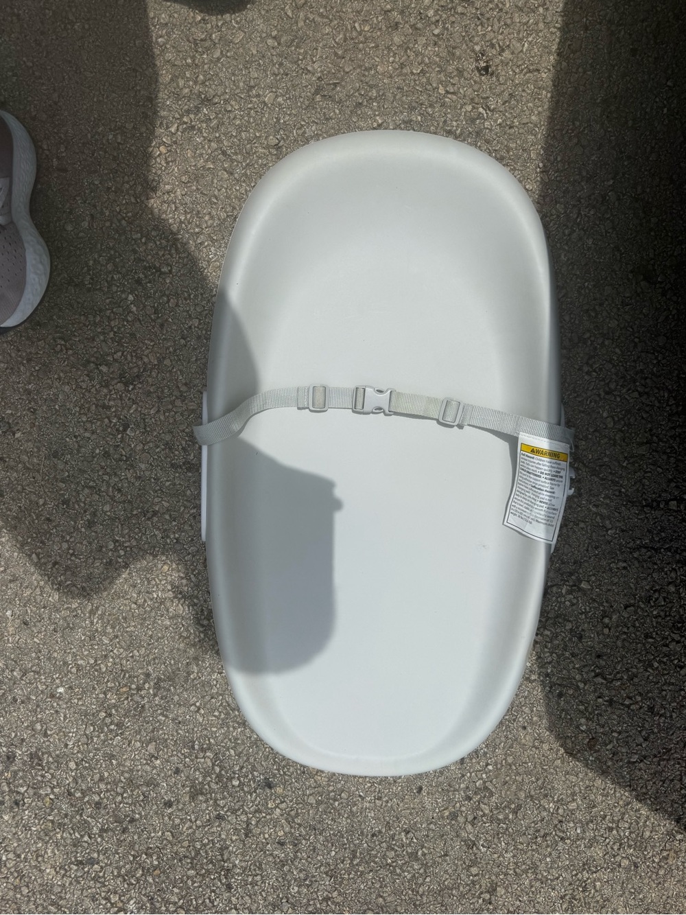 White Infant Bath mate with Safety Strap - Picture 4 of 4
